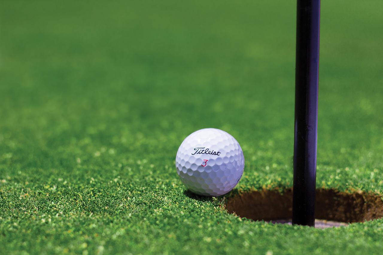 golf, golf ball, hole-1284012.jpg